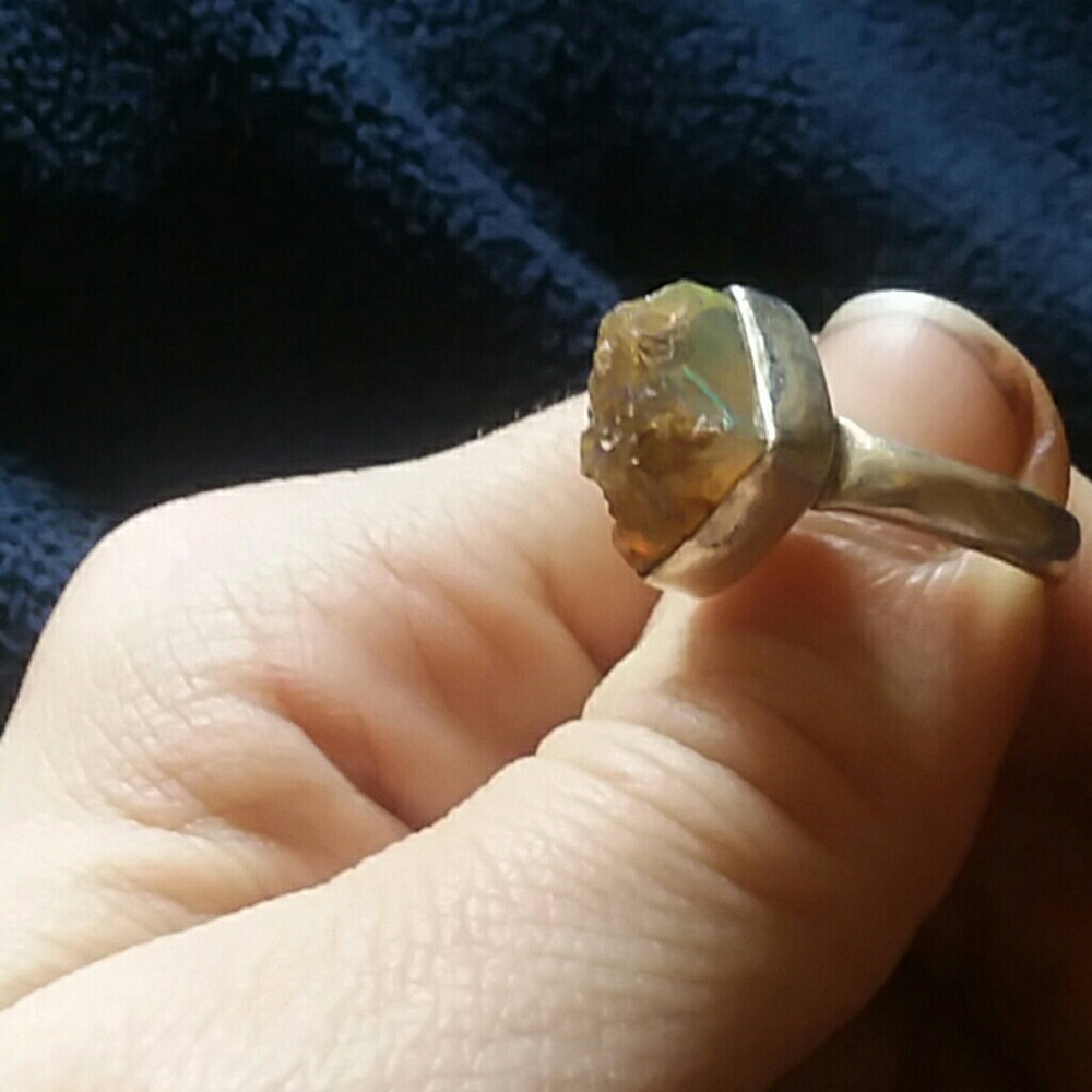 Rough opal ring - Picture 2 of 4